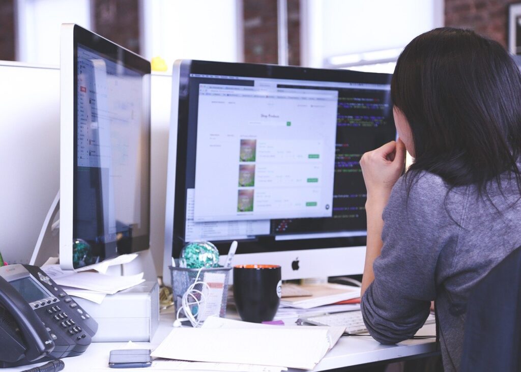how to build an effective and relevant target audience on Facebook