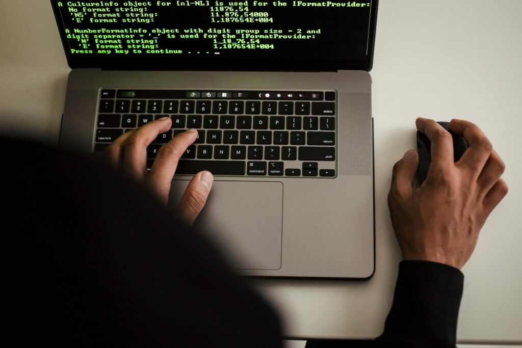 pexels-sora-shimazaki-5926393