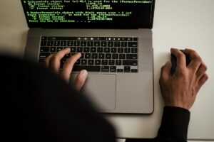 pexels-sora-shimazaki-5926393